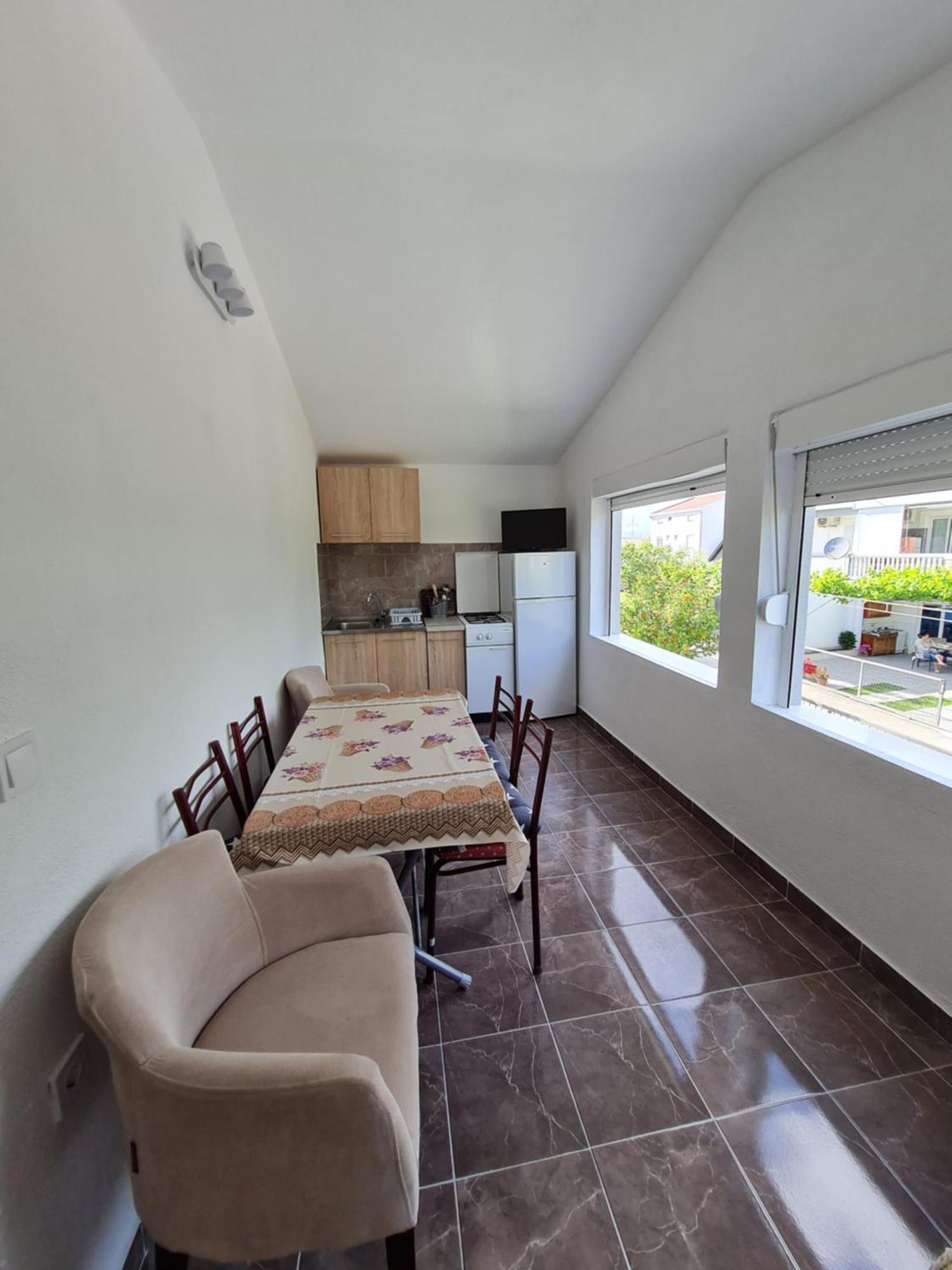 Demir Apartmani Дони-Штой Экстерьер фото